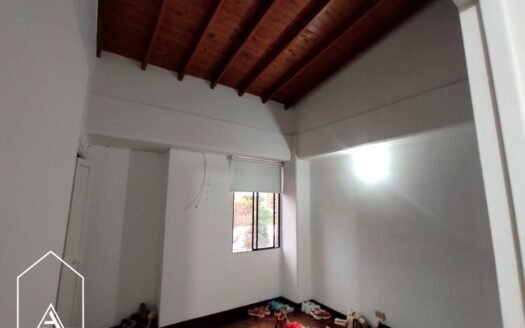 Apartamento Dúplex en Barrio Laureles