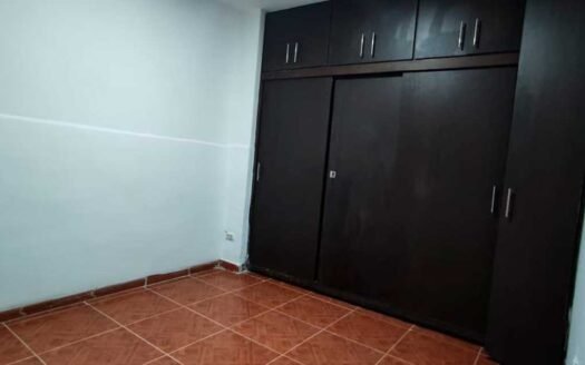 Apartamento en Barrio El Trianon