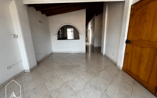 Apartamento en Edificio Babilonia PH laureles