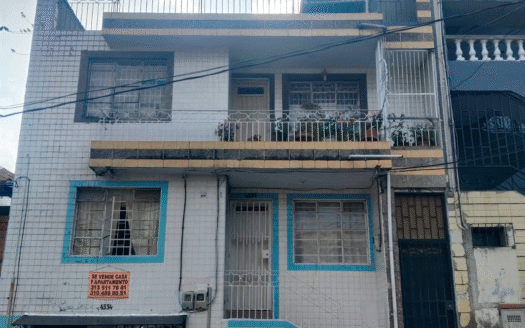 Casa en el Barrio Buenos Aires – Medellín