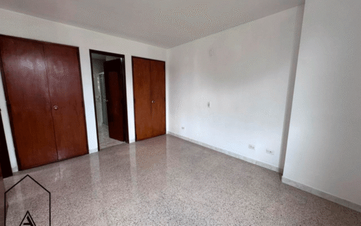 Apartamento en Edificio El Darién PH – Medellín