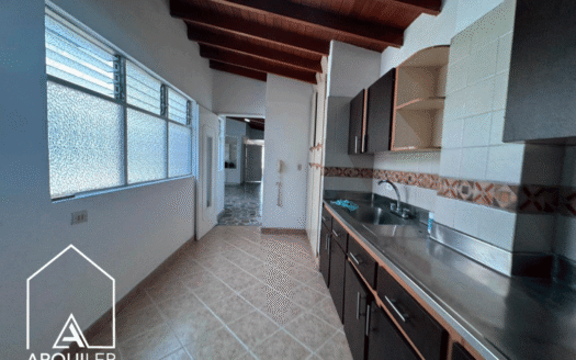 Apartamento en el barrio las acacias 2