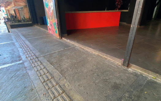 Local comercial barrio obrero