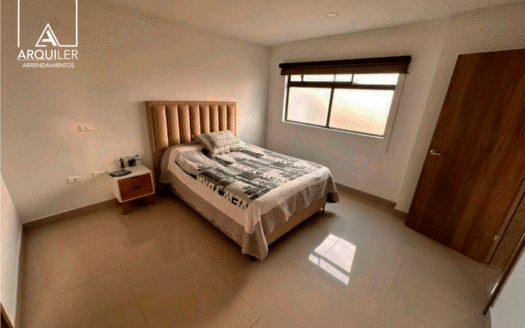 Apartamento dúplex en el barrio Florencia-cabañas