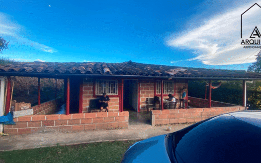 Casa-finca en la vereda Berracal Guarne