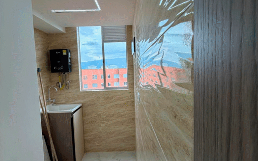Apartamento nuevo en la unidad Alto jardín