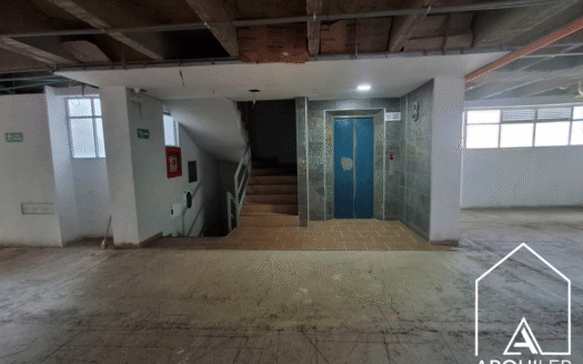 Bodega en el barrio centro bello