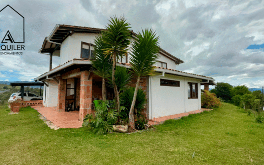 Finca en vereda La Rivera El Carmen de Viboral