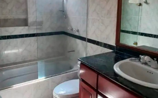 Casa en Urbanización Alto Bonito Envigado