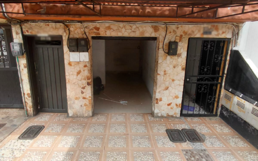 Local comercial en El Carretero Bello