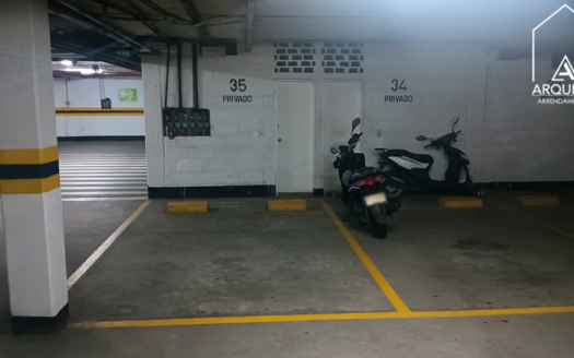 Oficina en Plazuelas de San Diego Medellín