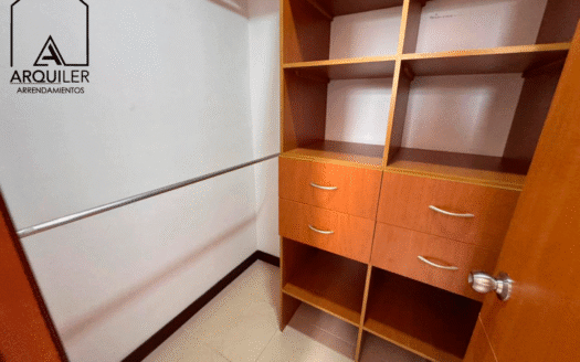 Apartamento en Condominio Manhattan Loma de Los Parra El Poblado