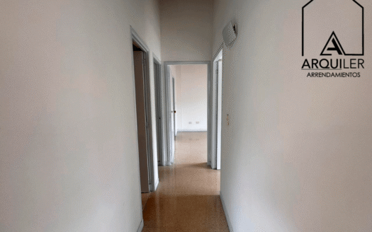 Apartamento en Edificio Los Arreboles Laureles Medellín