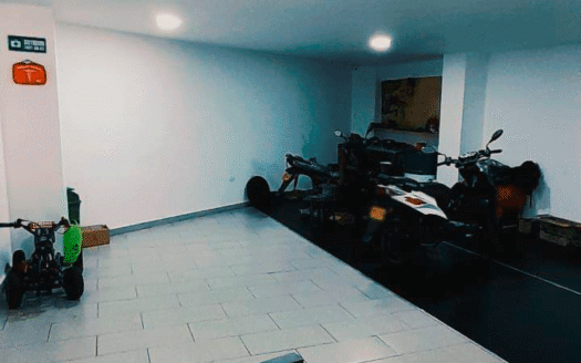 Local comercial en Obra 2000 Bello