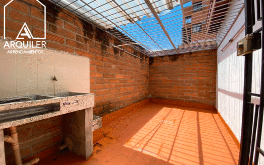 Casa comercial en Simón Bolívar Medellín
