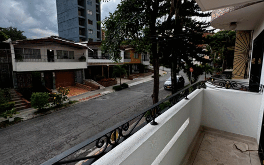 Casa comercial o vivienda en Simón Bolívar Medellín
