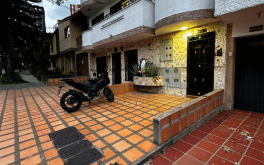 Casa comercial o vivienda en Simón Bolívar Medellín