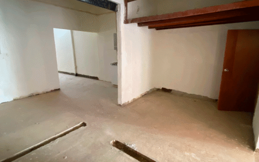 Casa para bodega o local comercial en Manchester Bello