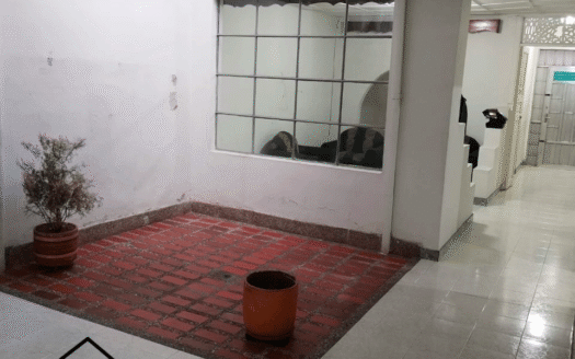 Casa lote para construir en Pérez Bello