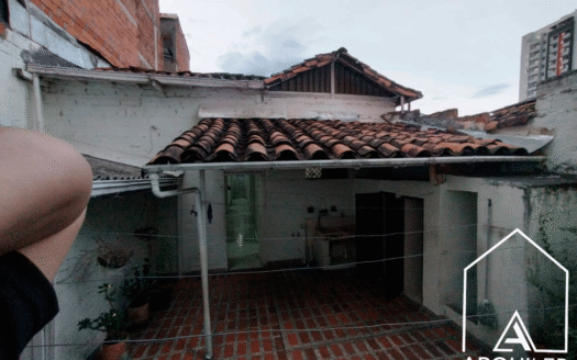 Casa lote para construir en Pérez Bello