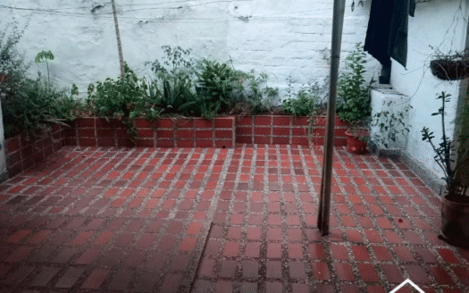 Casa lote para construir en Pérez Bello