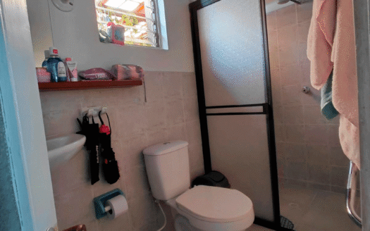 Casa lote de dos niveles en Belén Rosales, Medellín