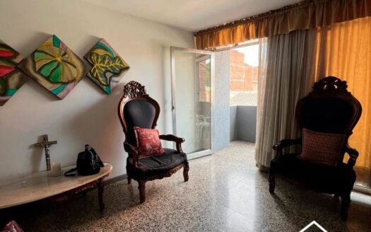 Apartamento tipo casa en Laureles Simón Bolívar, Medellín
