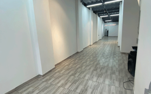 Local comercial en el barrio Central, Bello
